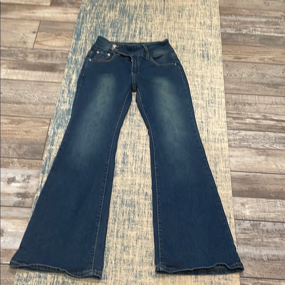 SHEIN Blue Flare Wide Leg Jeans with Distressed Hem
